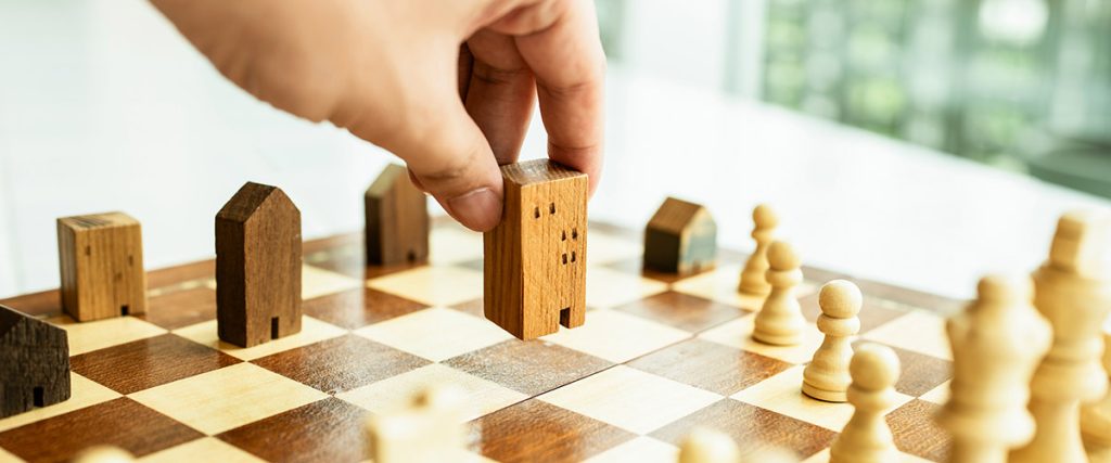 Building and house models in chess game